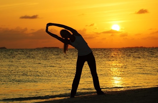 Tiryaka Tadasana Yoga with Weight plates